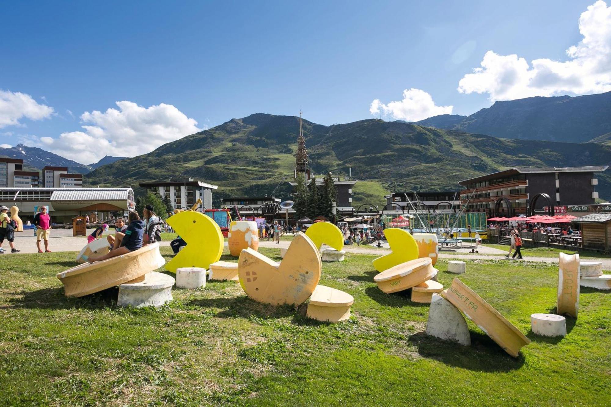 Belambra Clubs Residence Les Menuires - Le Hameau Des Airelles Сен-Мартен-дьо-Белвил Екстериор снимка