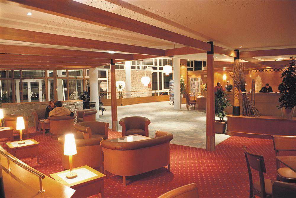 Belambra Clubs Residence Les Menuires - Le Hameau Des Airelles Сен-Мартен-дьо-Белвил Екстериор снимка