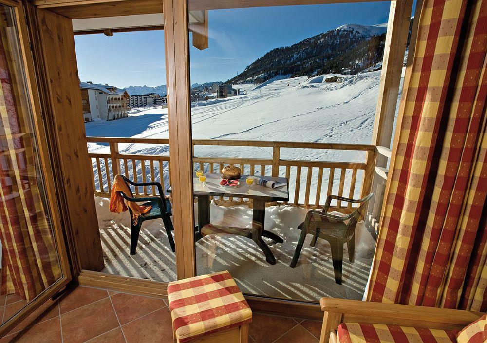 Belambra Clubs Residence Les Menuires - Le Hameau Des Airelles Сен-Мартен-дьо-Белвил Екстериор снимка